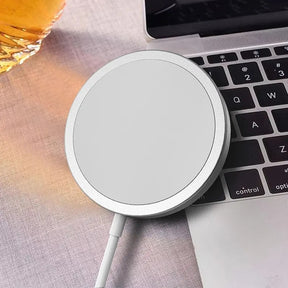 Magsafe Qi Enabled Fast Magnetic Wireless Charger 5V 3A